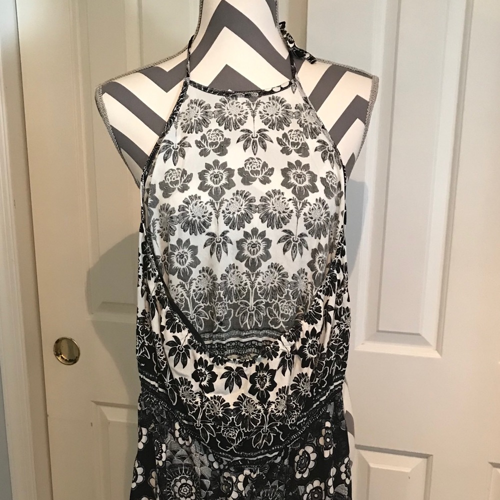 Romper - Picture 2 of 7